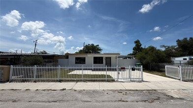 Building Photo - 2230 Service Rd