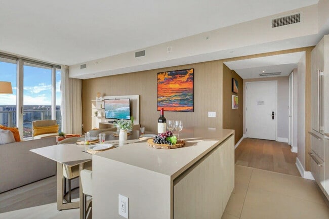 Building Photo - 4111 S Ocean Dr