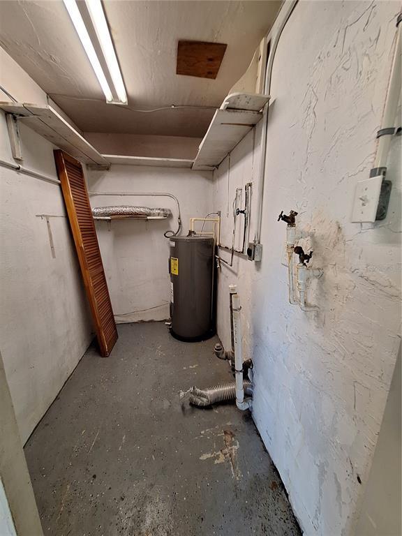 Building Photo - 21528 Kenyon Ave