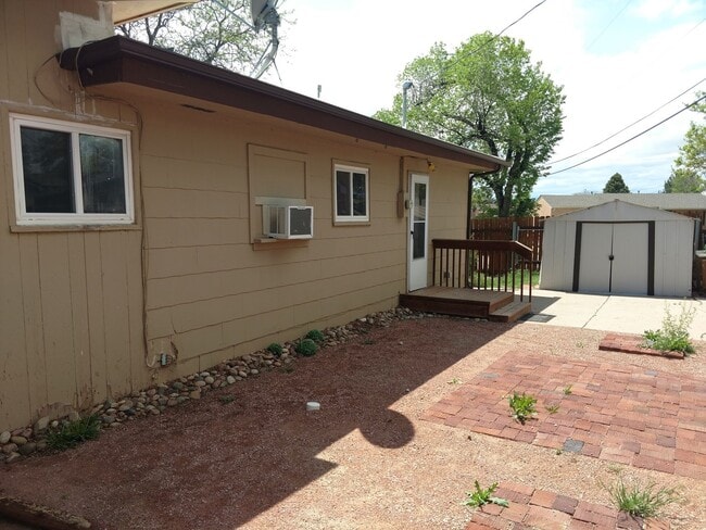 Building Photo - Move in SPECIAL. 1/2 off first full months...