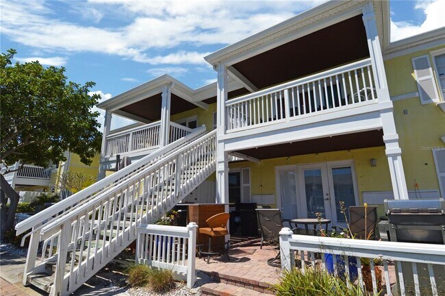 Building Photo - 5048 Beach Dr SE