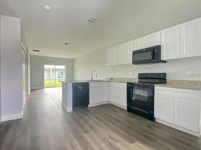Building Photo - 933 NW 57th Ct