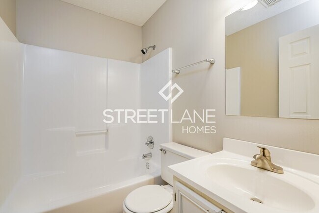 Building Photo - Charming 3 Bedroom in Atlanta!