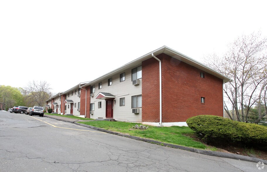 Highview Apartments 121131 Butternut St Middletown CT 06457