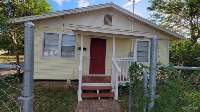 Primary Photo - 1012 Zaragosa St