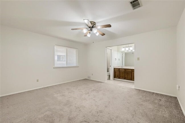 Building Photo - 9111 Marsh Dr