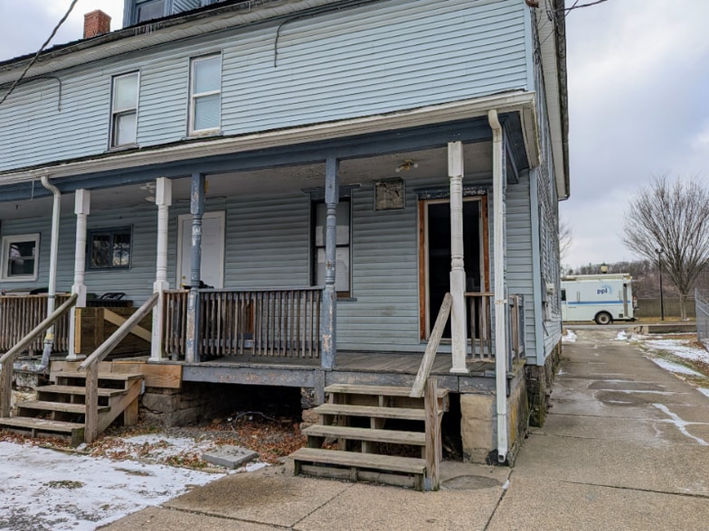 Building Photo - 214-214 S Front St