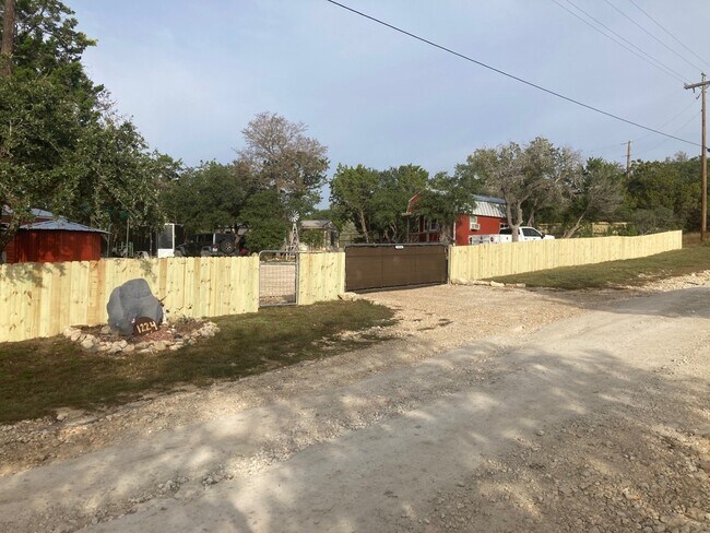 Building Photo - 1224 Campfire Dr