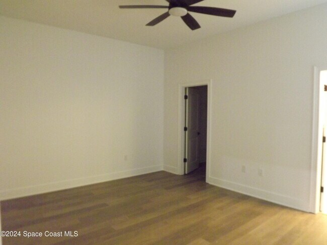 Building Photo - 2267 Highland Ave