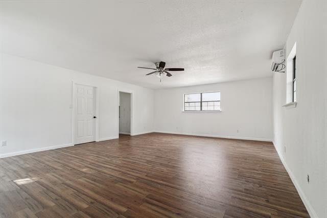 Building Photo - 2038 Avon Dr