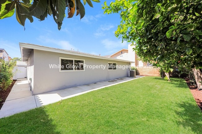 Building Photo - Remodeled La Habra Home