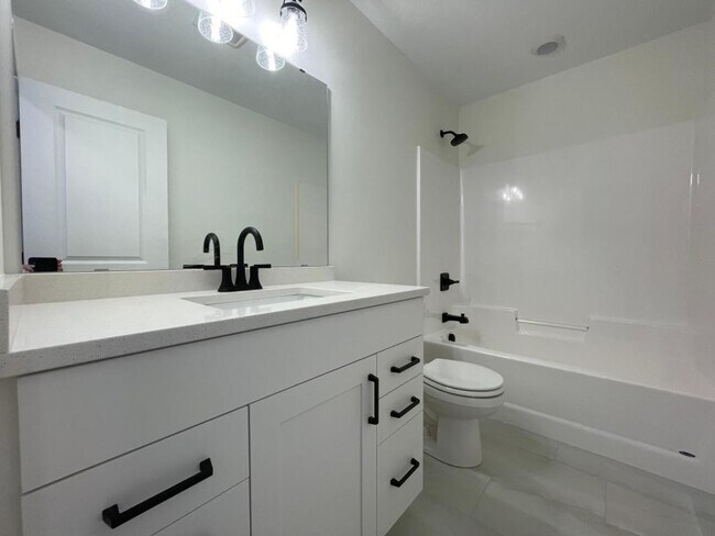 Building Photo - Rochester Rental