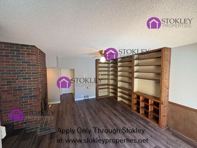 Building Photo - 2397 Lake Meadow Cir