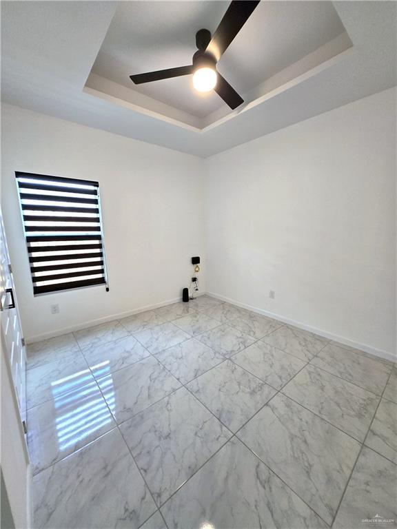 Building Photo - 13 W Woodson Dr