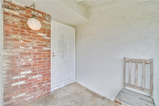 Building Photo - 8801 Mays Ave