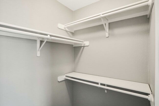 Building Photo - 9614 Nightjar Dr