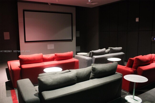 Building Photo - 1100S S Miami Ave