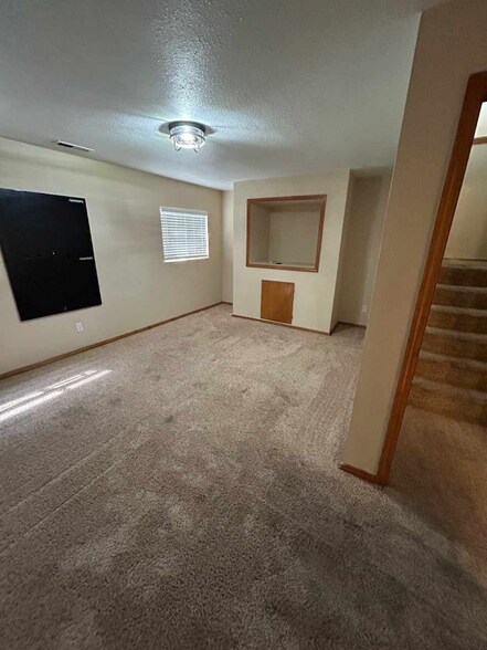 Building Photo - 5413 Marabou Way