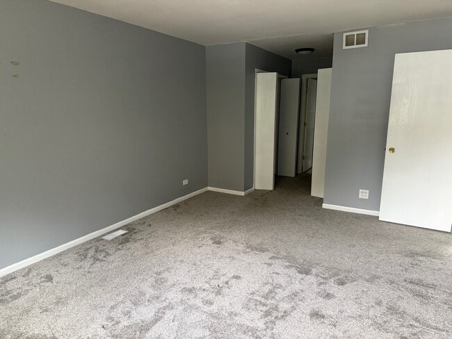 Building Photo - 34114 N White Oak Ln