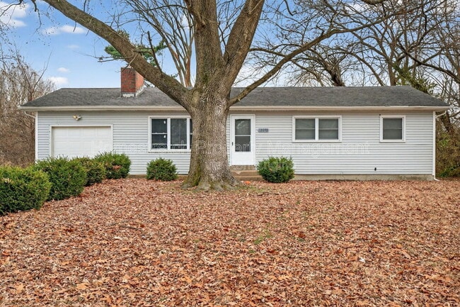 Building Photo - 12070 Garden Ln