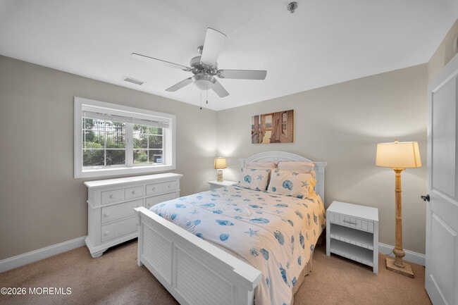 Building Photo - 302 Villa Dr