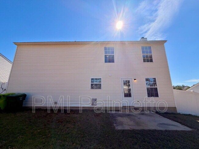 Building Photo - 5 Sterling Ridge Ct