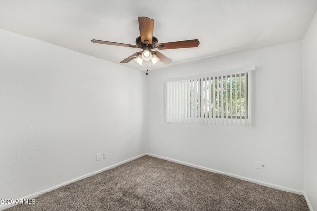 Building Photo - 3418 S Oak St