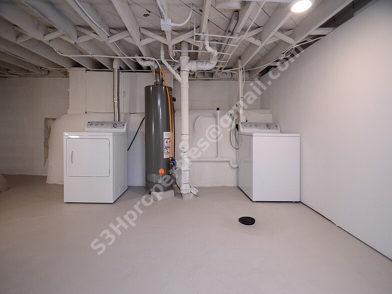 Building Photo - 2304 N 65th St