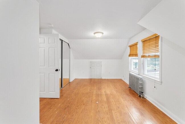 Building Photo - 153 Stimson St