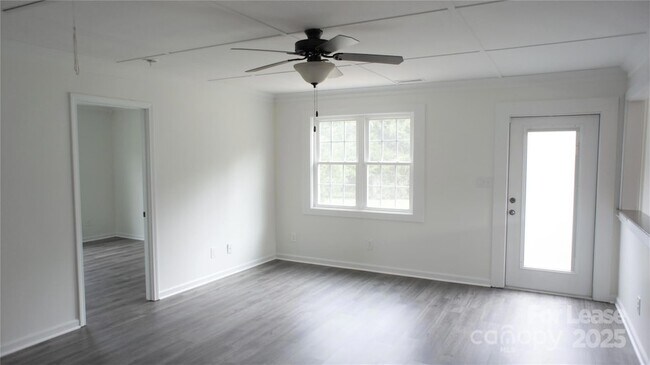 Building Photo - 2309 Ivy Run Dr
