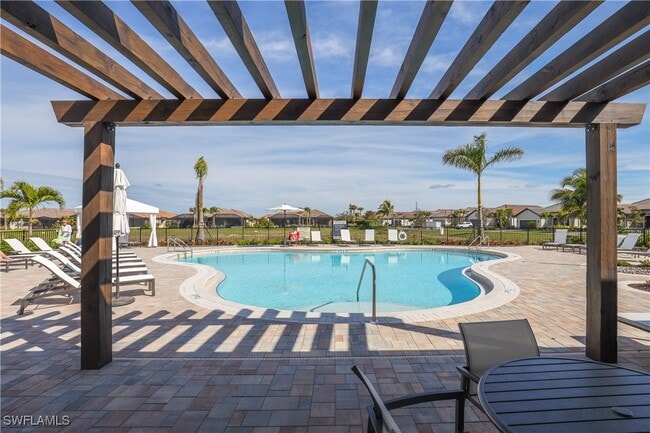 Building Photo - 15492 Rio Ponace Ct