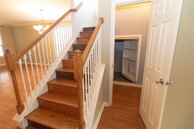 Building Photo - 21534 Pointed Oak Ln