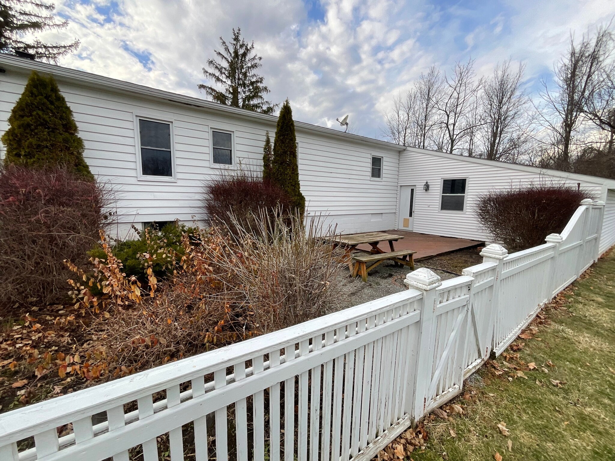 Back patio - 3661 E Lake Rd
