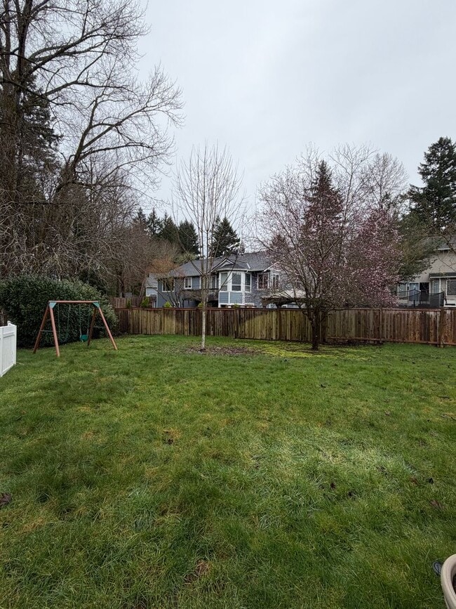 Building Photo - 2060 Hammond Ave