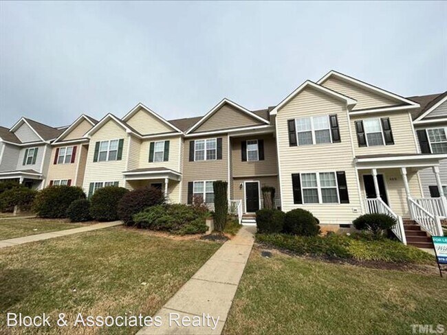 Building Photo - 3 br, 2.5 bath House - 401 Whitehall Court