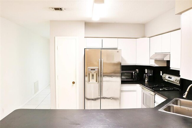 Building Photo - 11200 NW 39th St