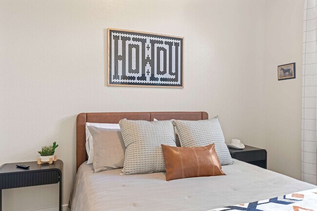 Building Photo - 3173 S Mystic Seaport Ave