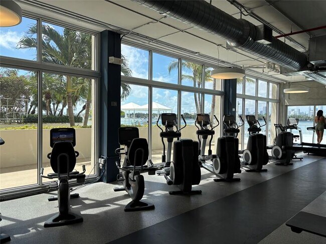 Building Photo - 1200 West Ave