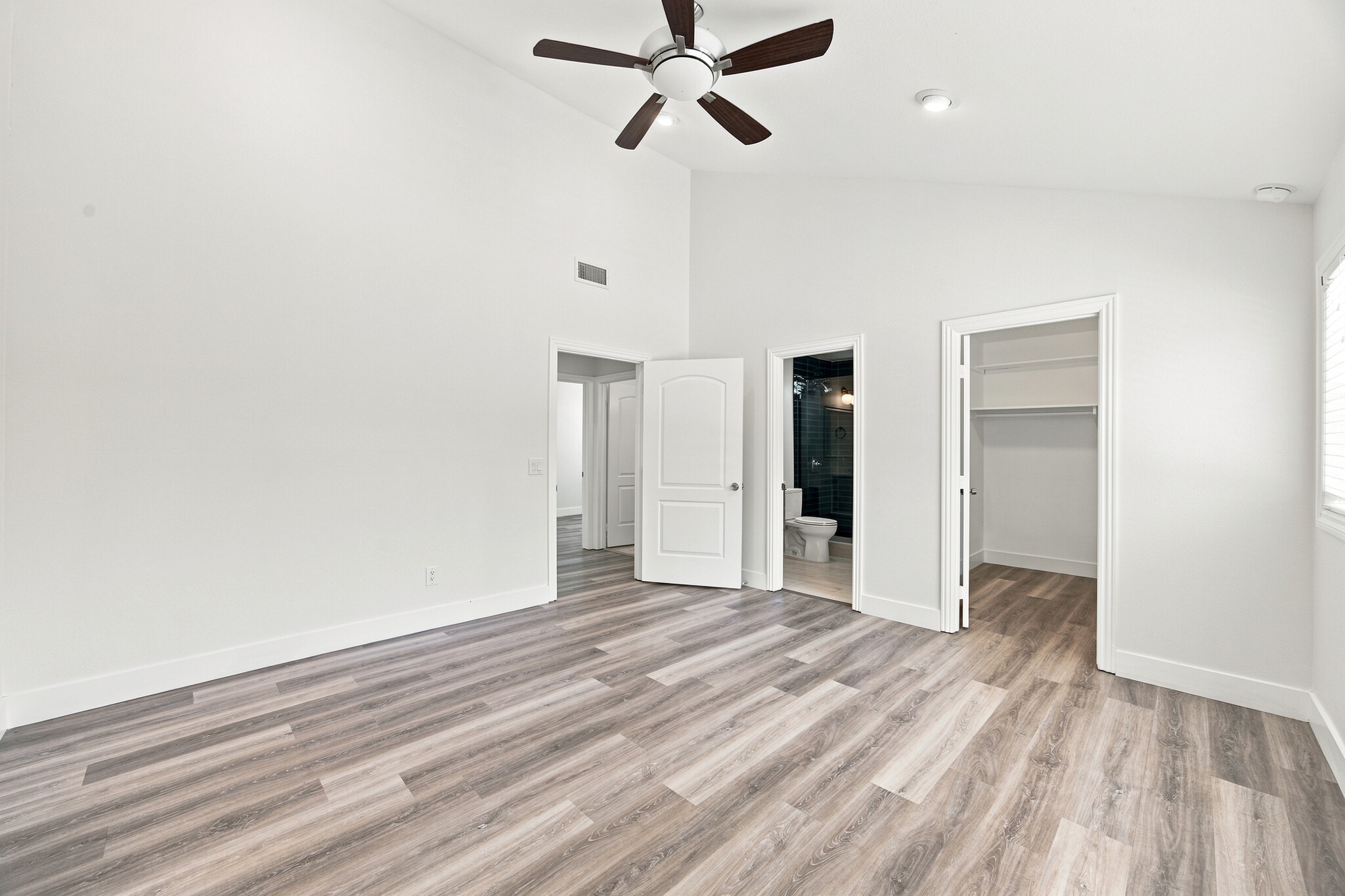 Building Photo - 17006 Countrypark Ln
