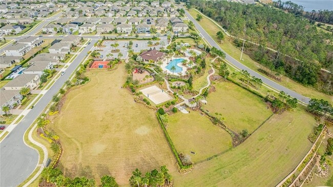 Building Photo - 512 Bellflower Way