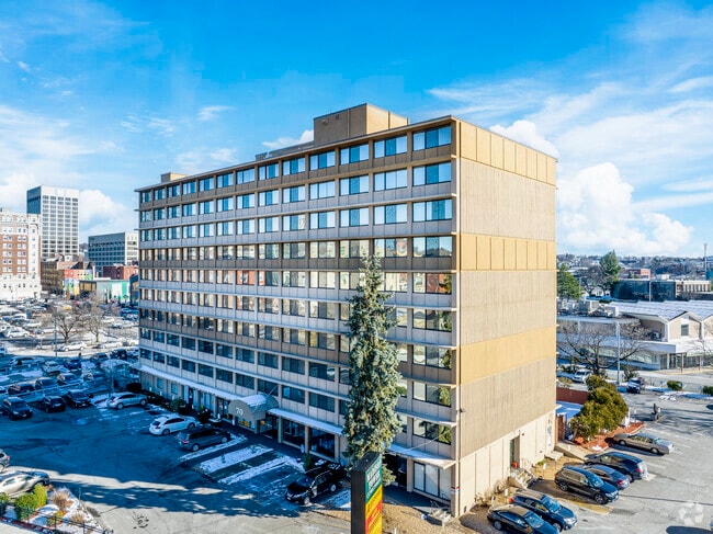 Primary Photo - Madison Tower Condominimums