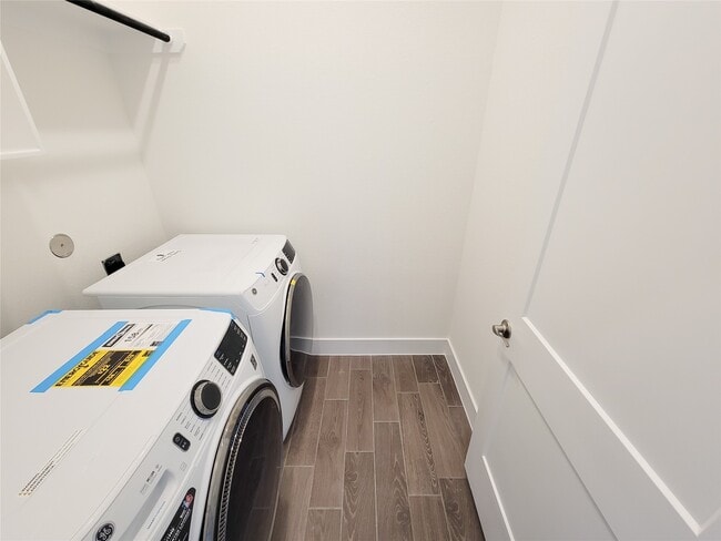 Building Photo - 30943 Star Gazer Rd