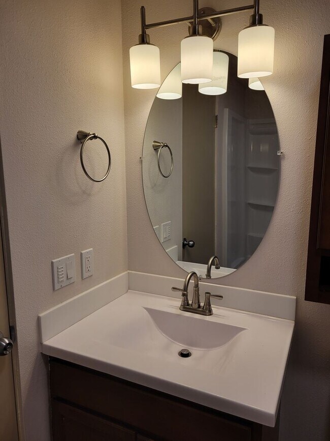 Interior Photo - Arllis Arms Apartments