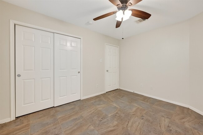 Building Photo - 22106 Galapagos Ct