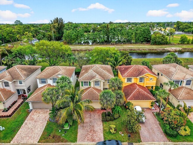 Building Photo - 5029 Starblaze Dr