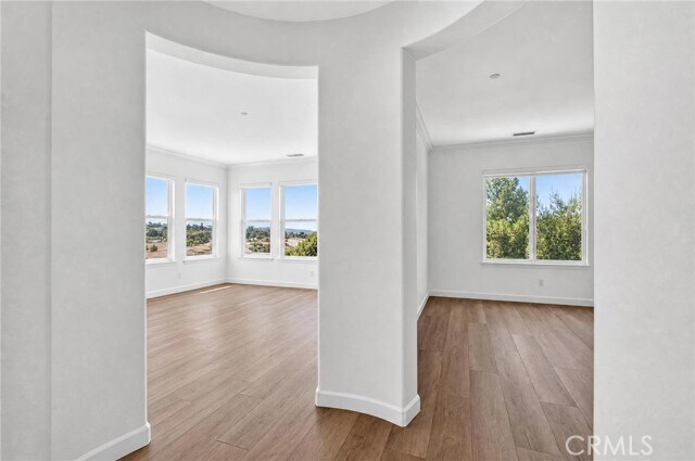 Building Photo - 2034 Costero Hermoso
