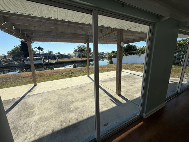 Building Photo - 121 Carlisle Ave NW