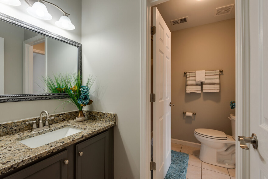 Beautiful Vanity Area - 1101 Downs Blvd