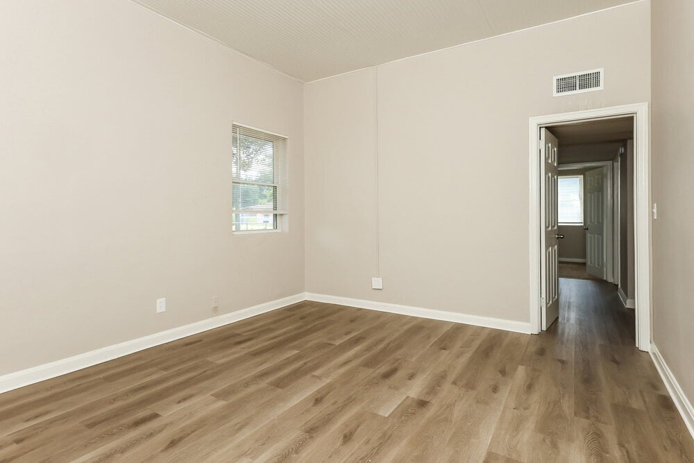 Building Photo - 5220 Seaspray Ave