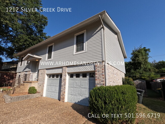 Building Photo - 1212 Silver Creek Dr